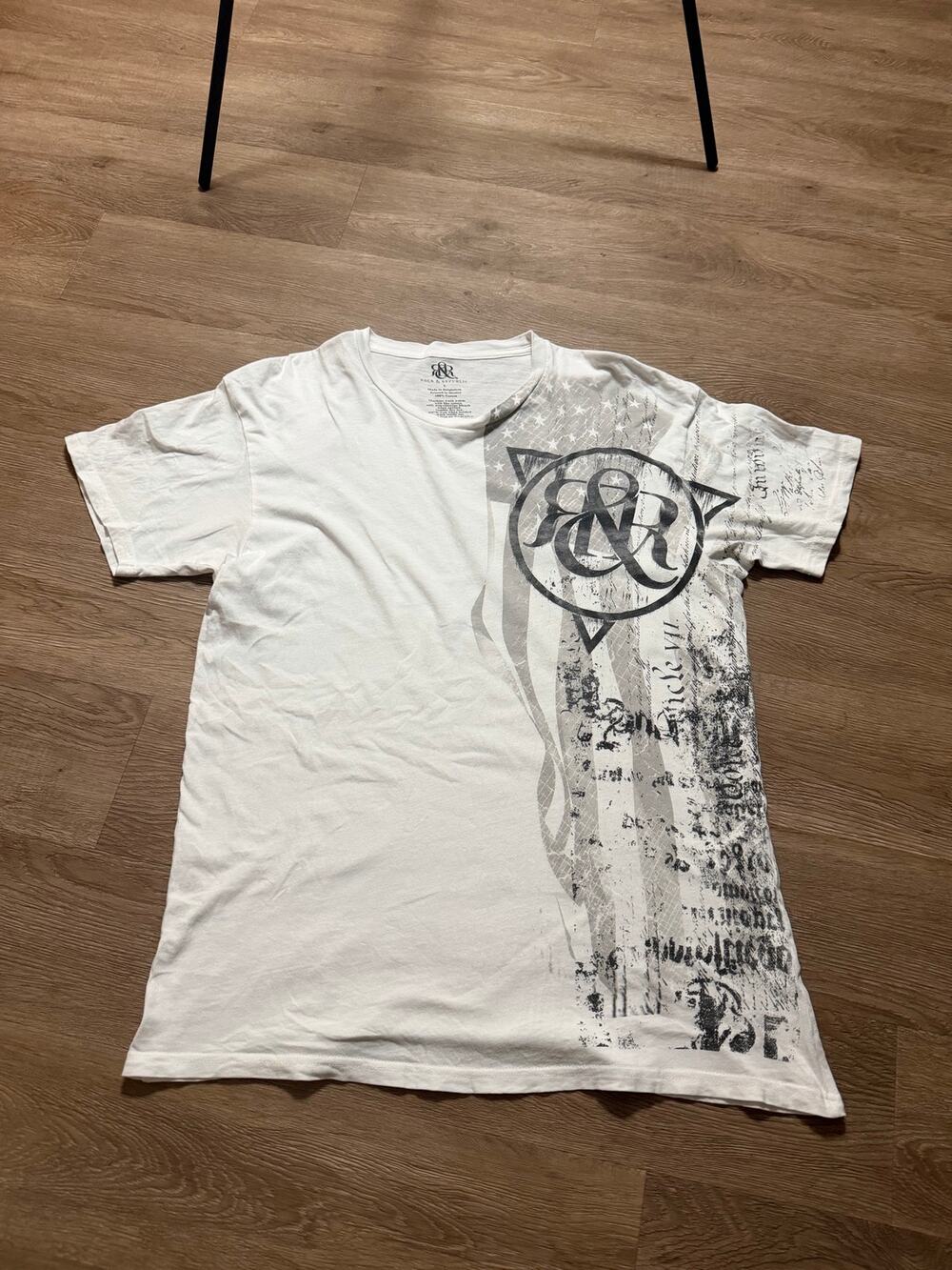 Rock & Republic Graphic tshirt White Distressed Grunge Y2K Streetwear Mens Large - Picture 1 of 3